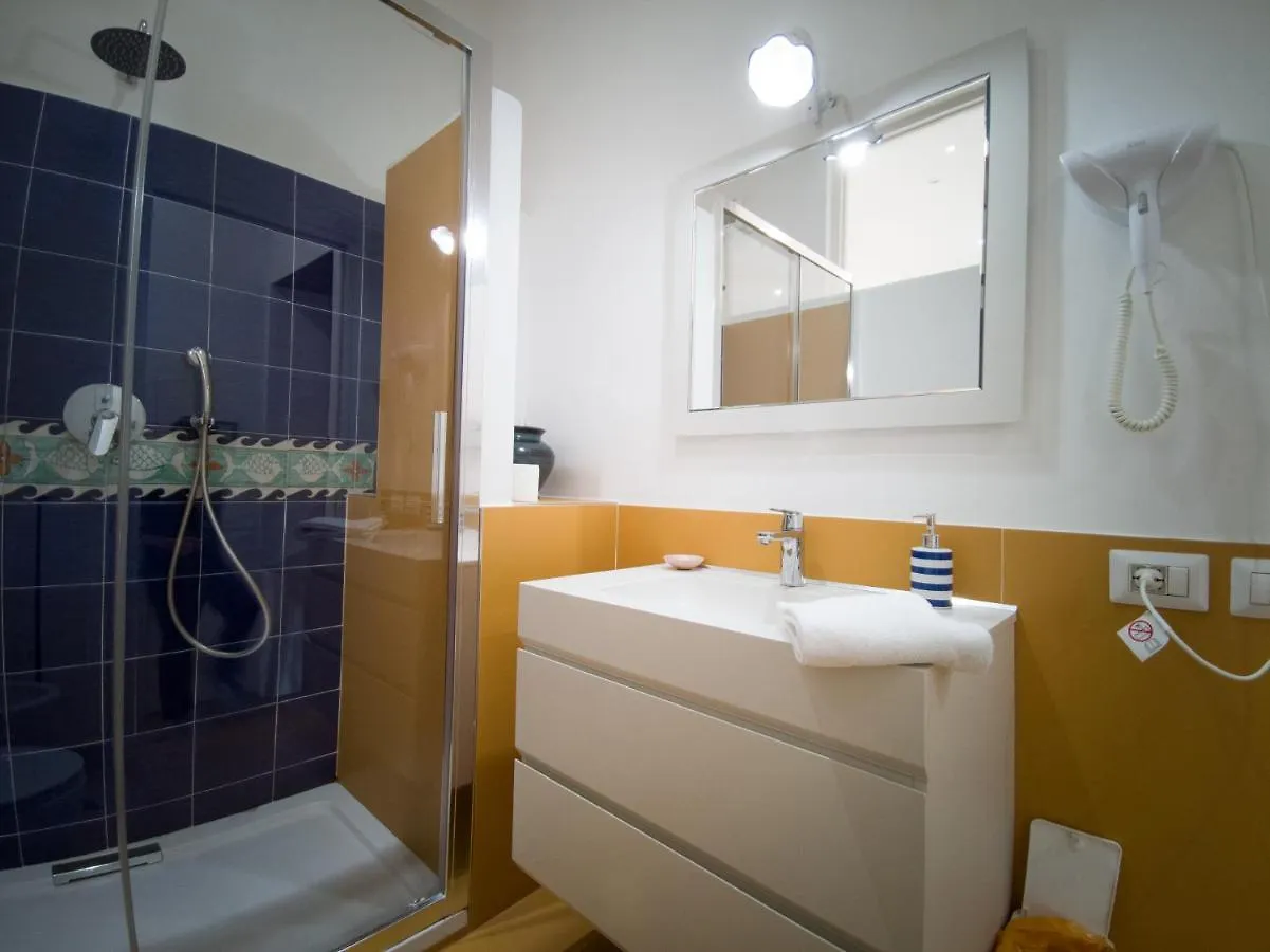 5 Sirene Bed & Breakfast Naples