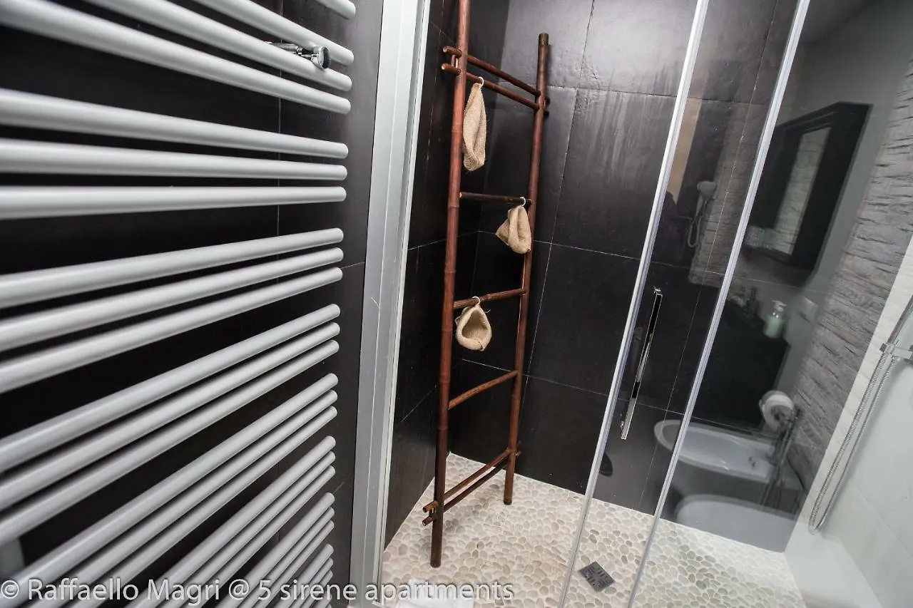 5 Sirene Bed & Breakfast Naples