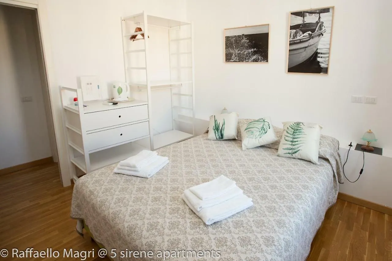 5 Sirene Bed & Breakfast Naples
