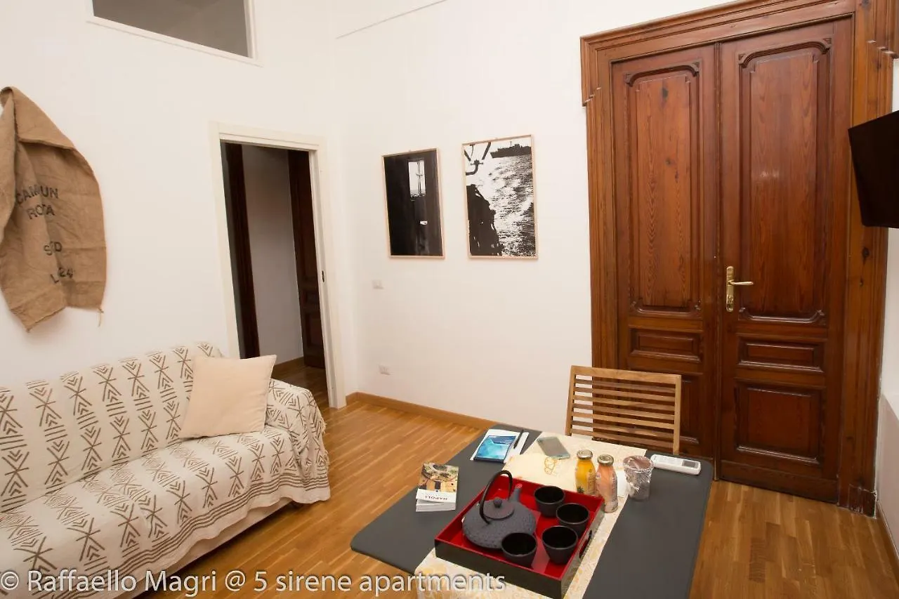 5 Sirene Bed & Breakfast Naples